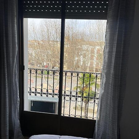 Apartamentos Leonor Баэса Экстерьер фото