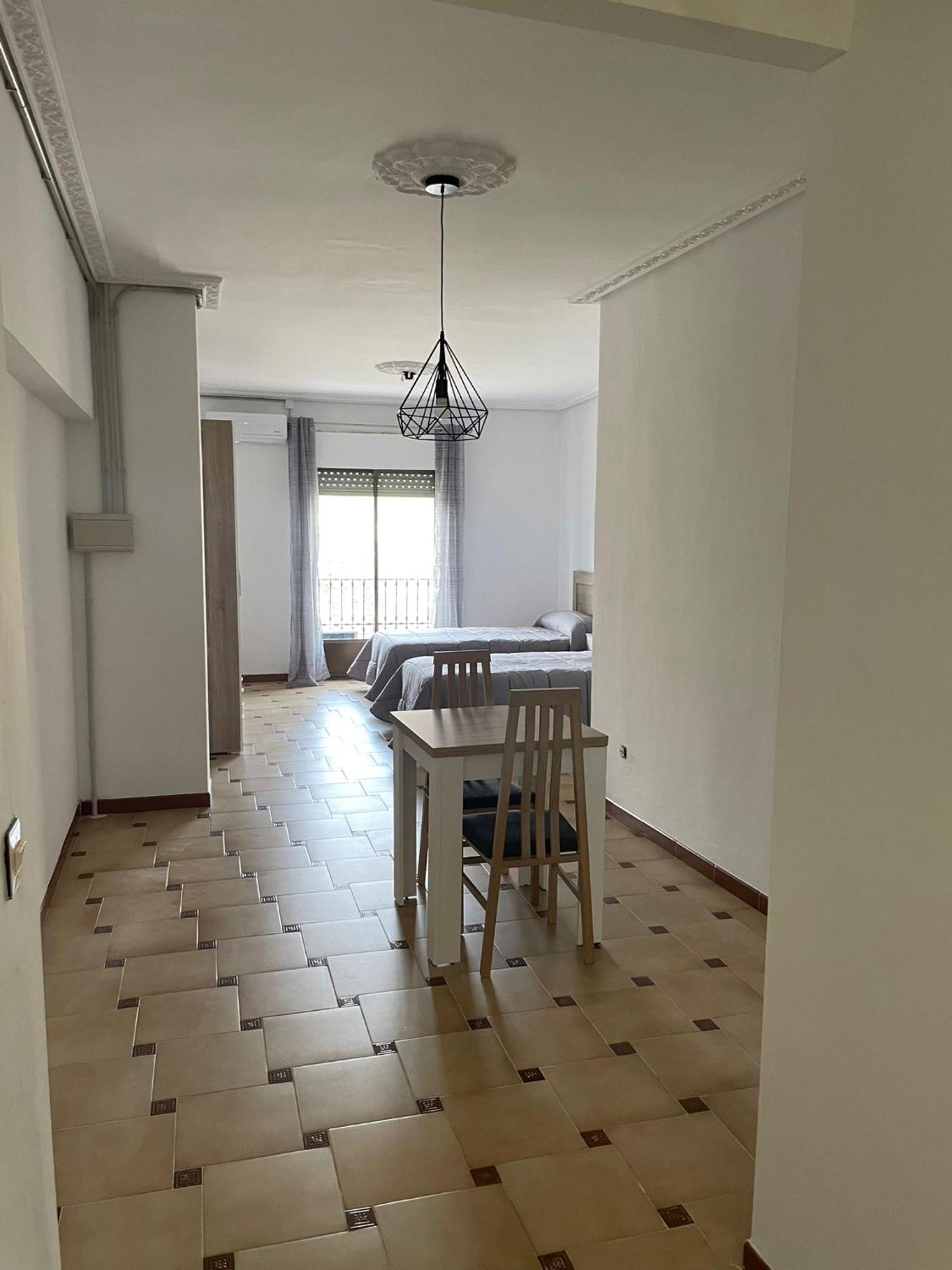 Apartamentos Leonor Баэса Экстерьер фото